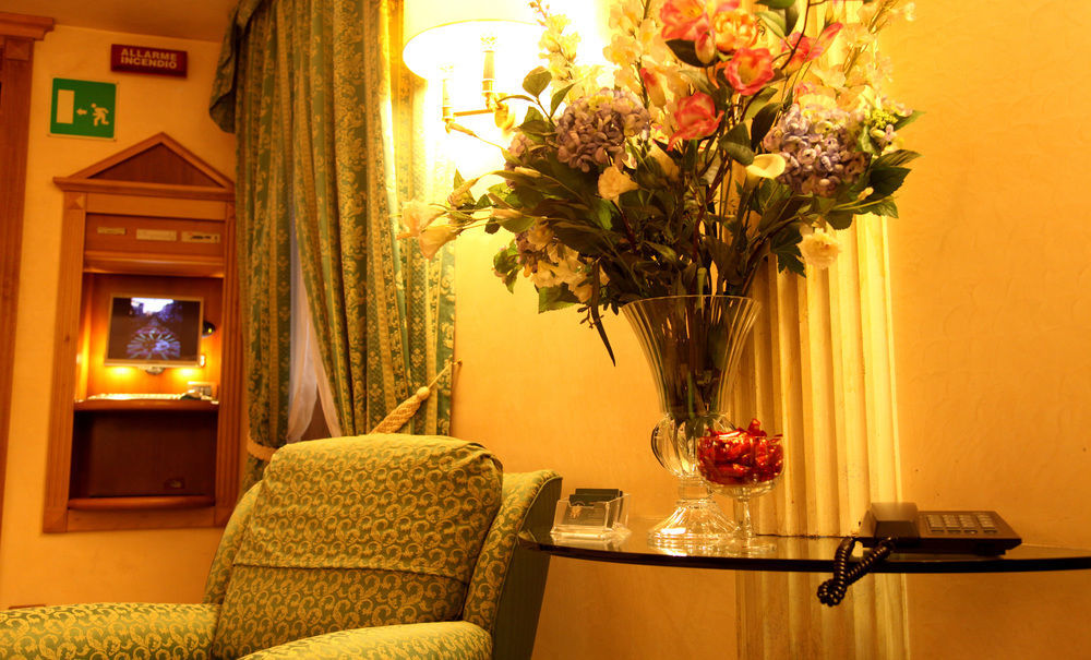 Colonna Room Rental Frascati Luaran gambar
