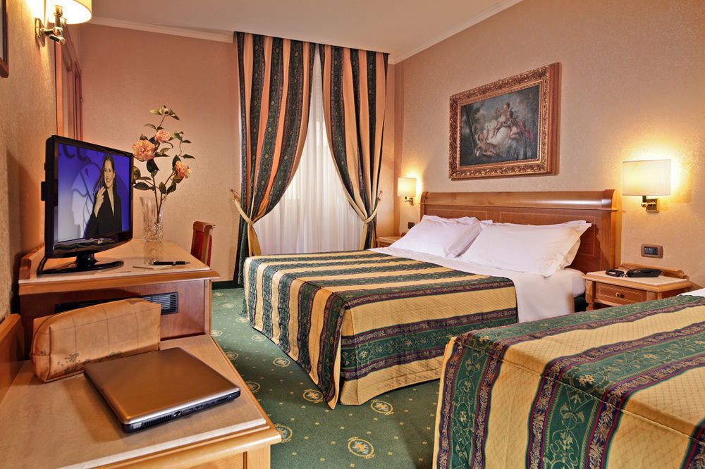 Colonna Room Rental Frascati Luaran gambar